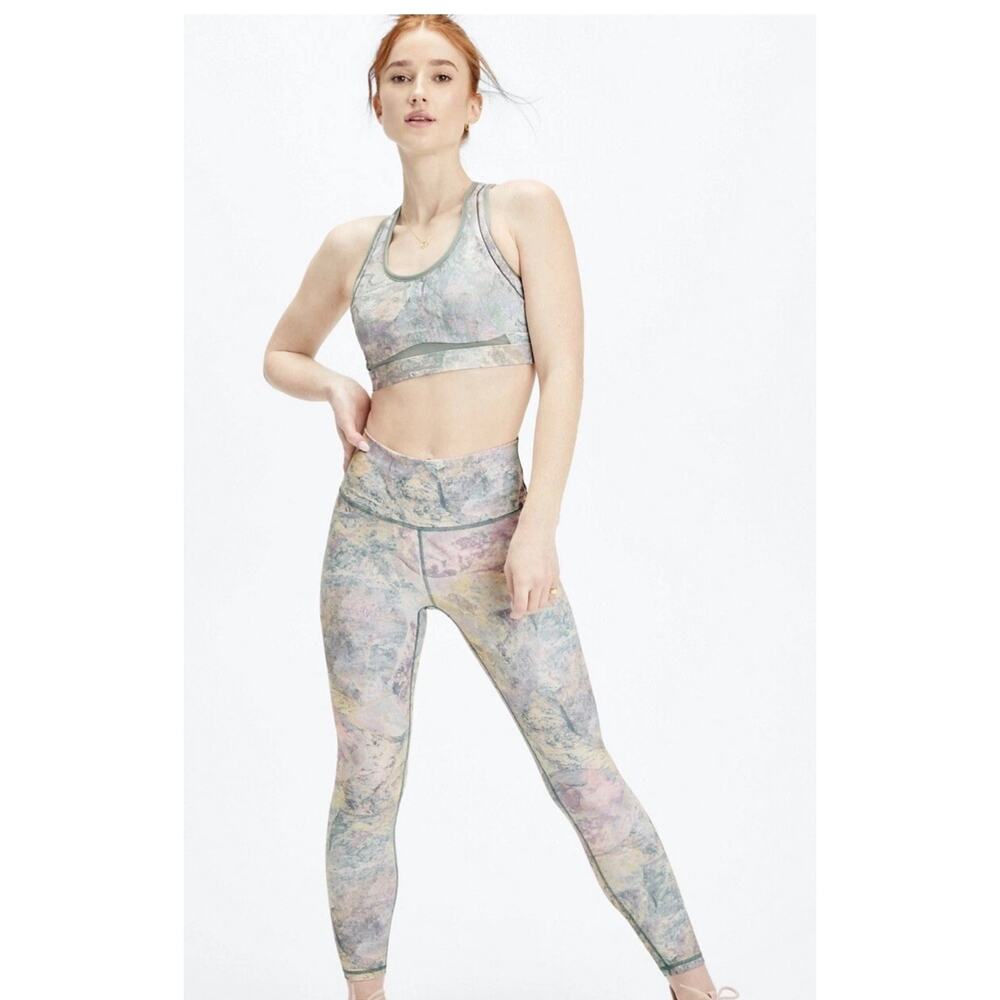Fabletics Women's Size XS Powerhold Sports Bra and Leggings Outfit Set